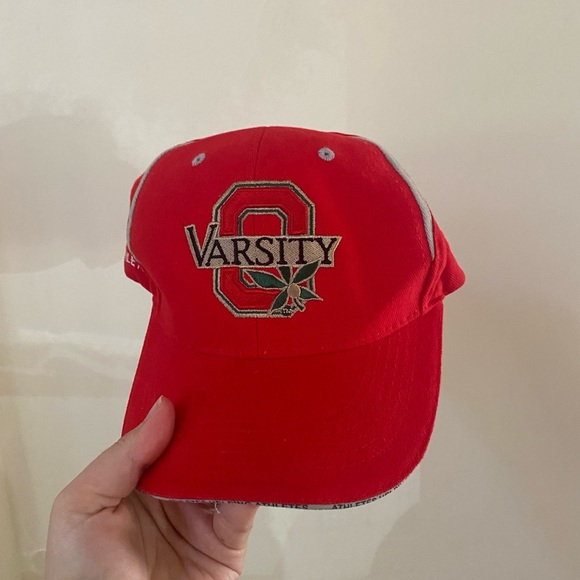 THE OHIO STATE UNIVERSITY FOOTBALL VINTAGE RED VARSITY BASEBALL CAP EMBROIDERED - Picture 3 of 5